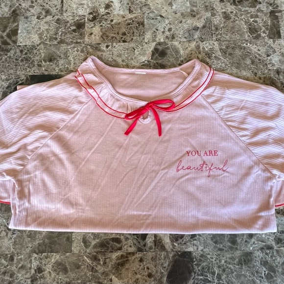 Women Sleeping Nightgown NWOT - Picture 2 of 2